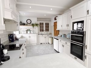 Photo 32- click for photo gallery